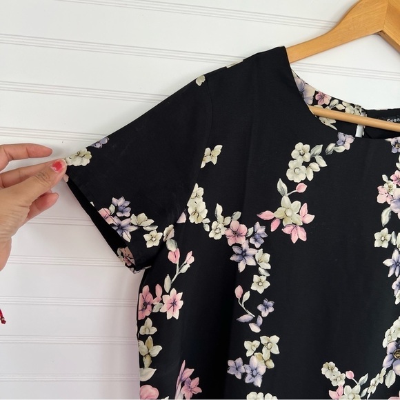 Black floral blouse Size Large by Sweet Rain - Picture 3 of 10
